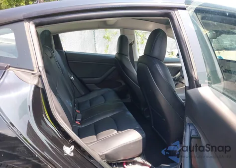 2021 Tesla Model 3 Long Range Dual Motor All-Wheel Drive z USA, uszkodzony, nr VIN 5YJ3E1EB3MF019731